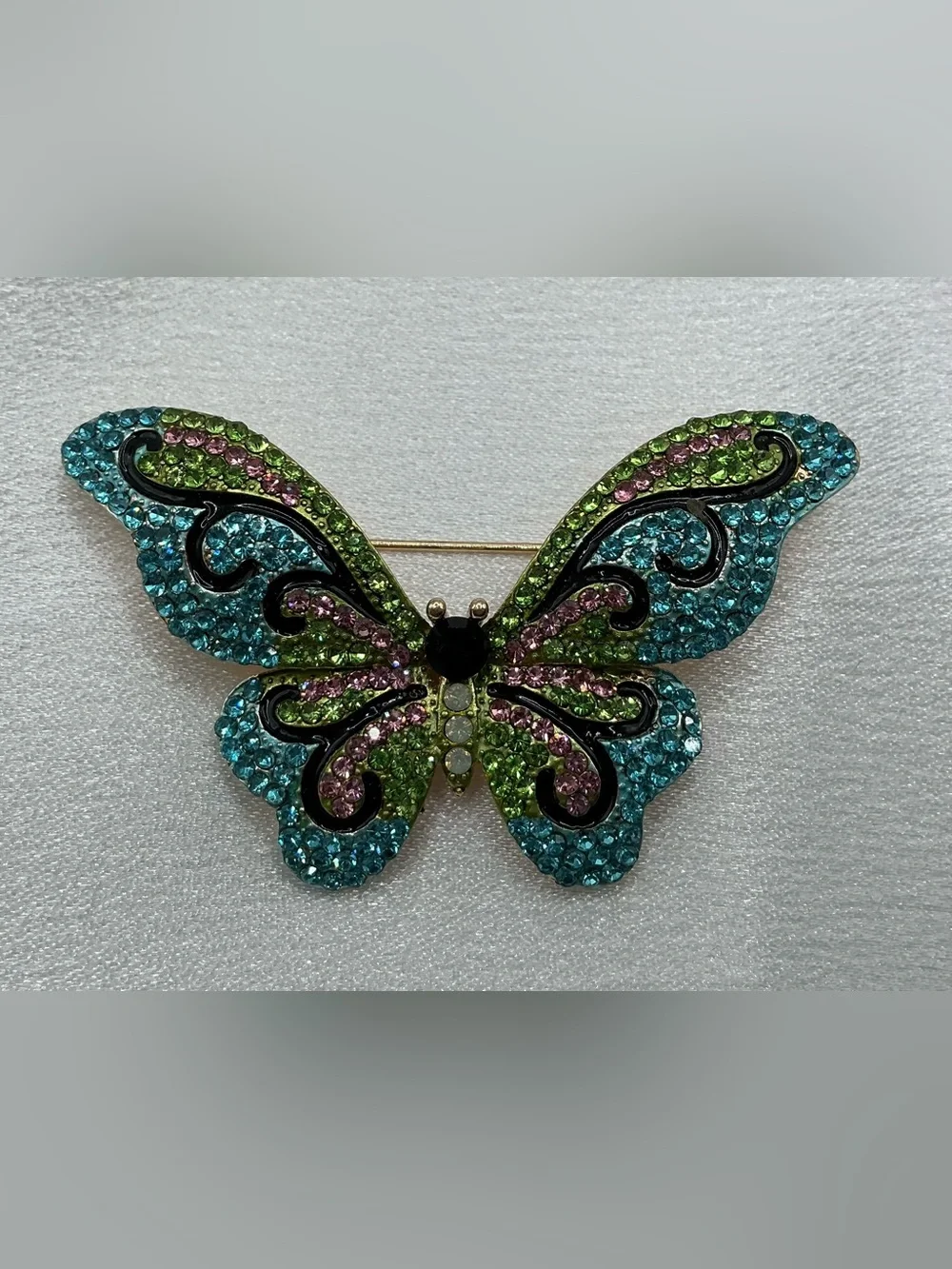 MULTI COLOR SPARKLING CRYSTAL BUTTERFLY BROOCH NWOT